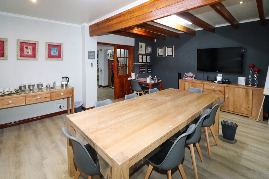3 Bedroom Property for Sale in Flamwood North West